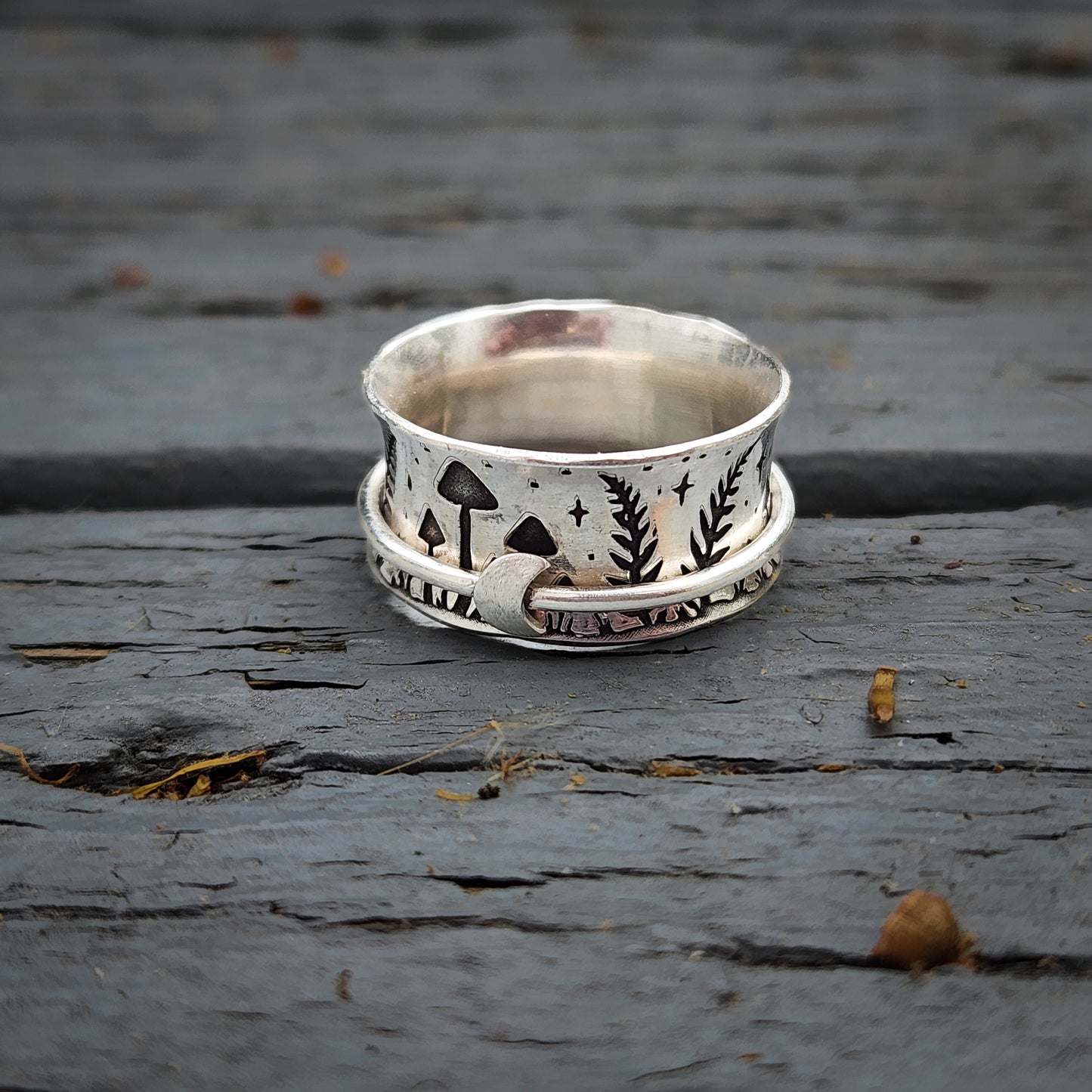 Mushroom Fern Spinner Ring
